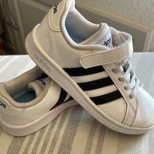 ADIDIAS “GRAND COURT” VELCRO STRAP SNEAKERS. Size 12k. Unisex. White/black. EUC.